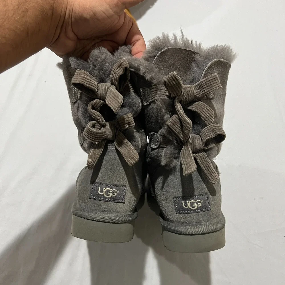 UGG Womens Gray Suede Mid Calf Bailey Corduroy Bow Coquette Boots Size 9